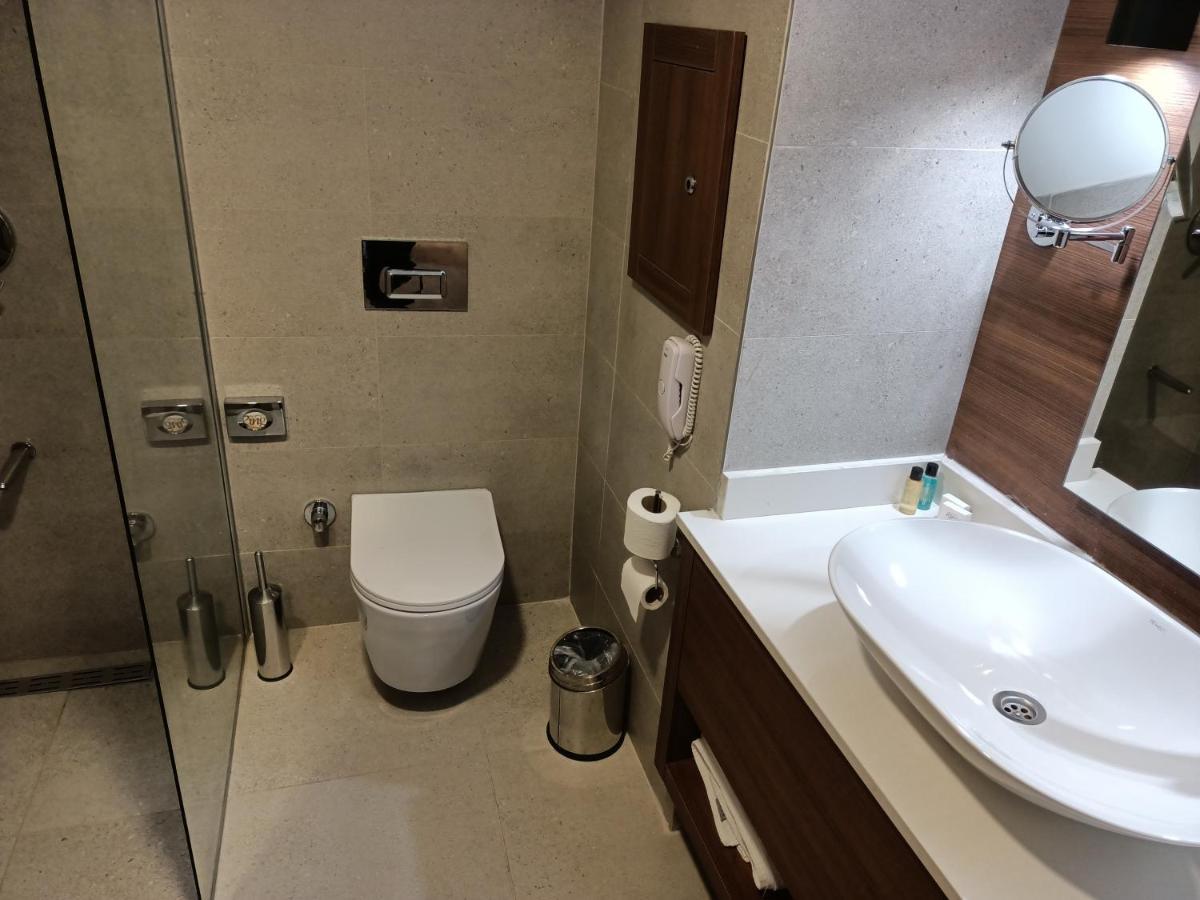 Ring Downtown Hotel Antalya Bagian luar foto